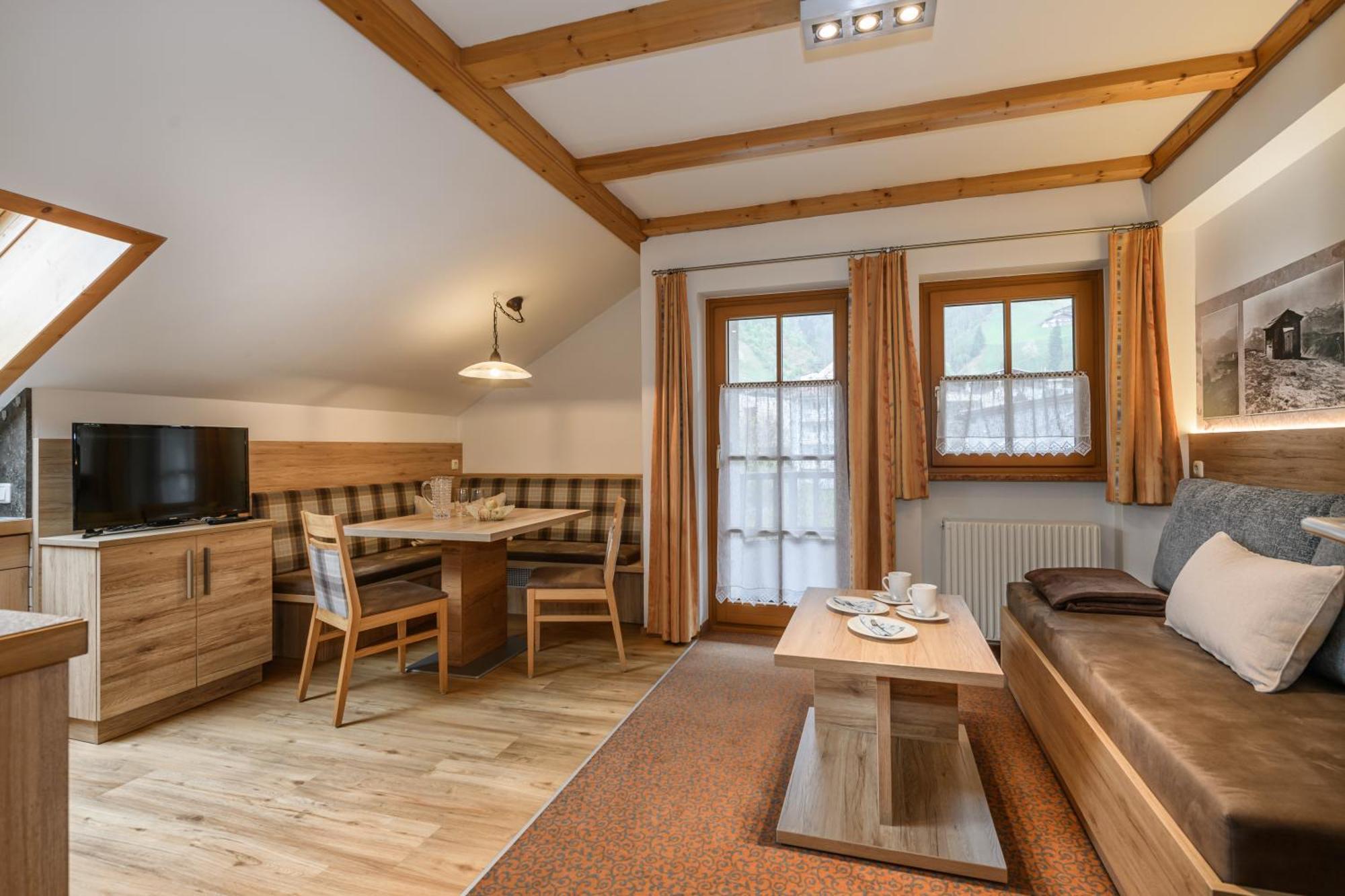 Ferienhaus Birgit - Inklusive Eintritt Alpentherme Bad Hofgastein Esterno foto