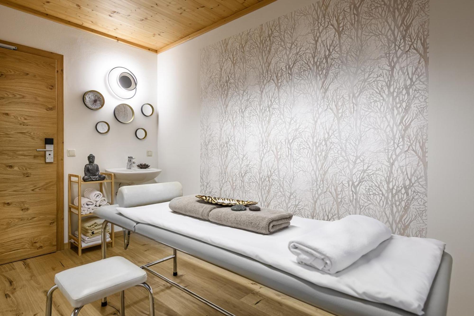 Ferienhaus Birgit - Inklusive Eintritt Alpentherme Bad Hofgastein Esterno foto